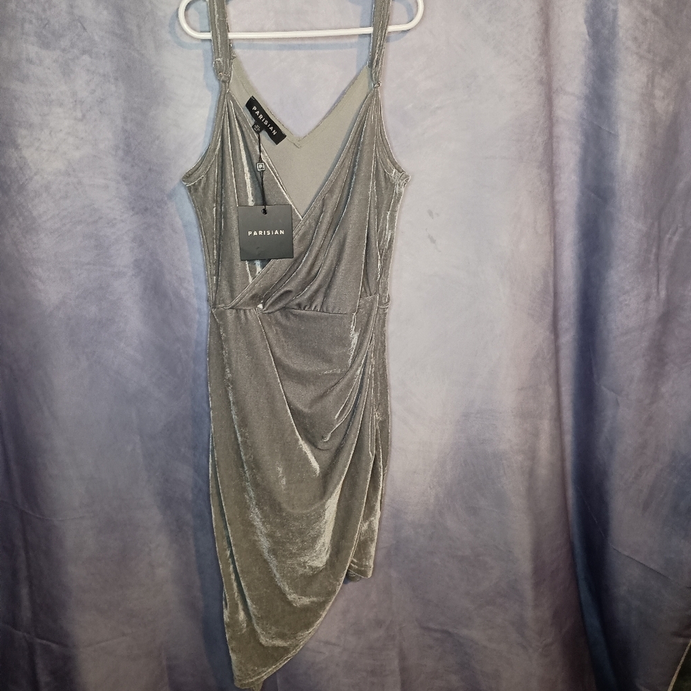 NWT Parisian Silver Crushed Velvet Wrap Dress‎